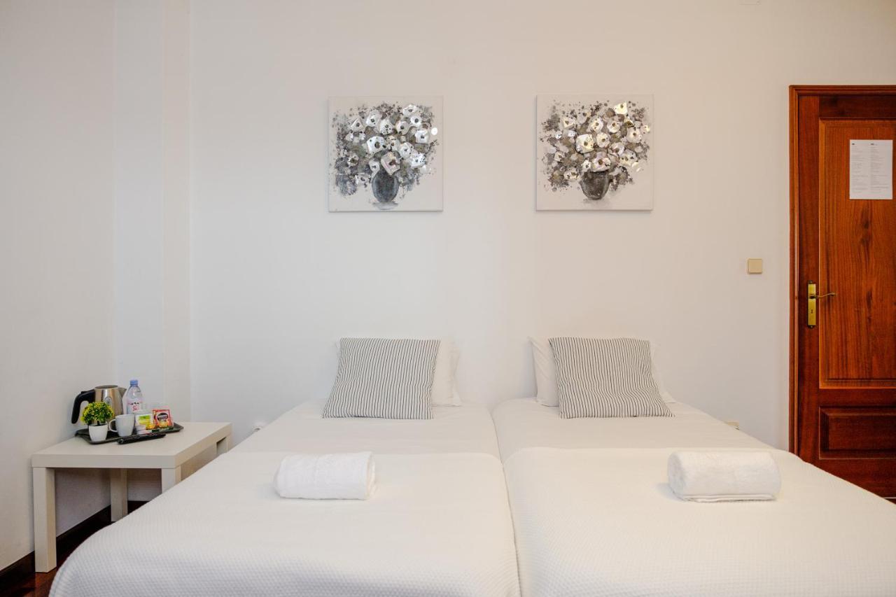 Classico Guesthouse Вила Нова ди Гая Екстериор снимка