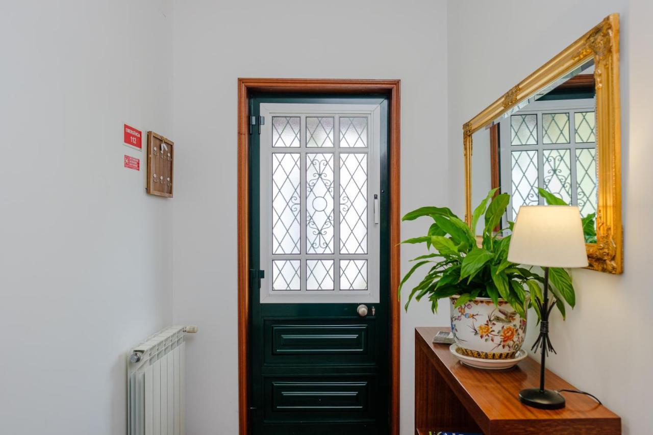 Classico Guesthouse Вила Нова ди Гая Екстериор снимка
