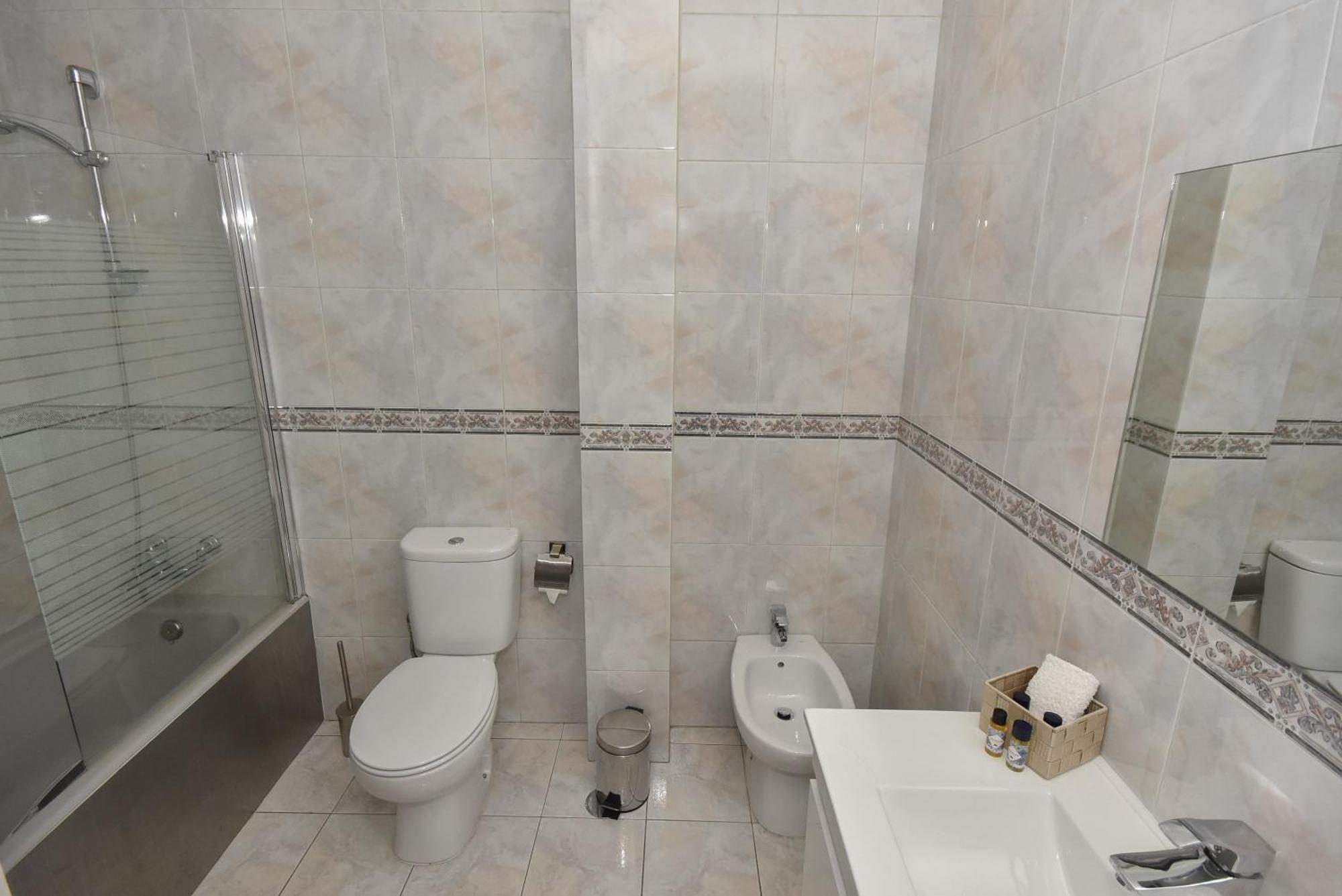 Classico Guesthouse Вила Нова ди Гая Екстериор снимка